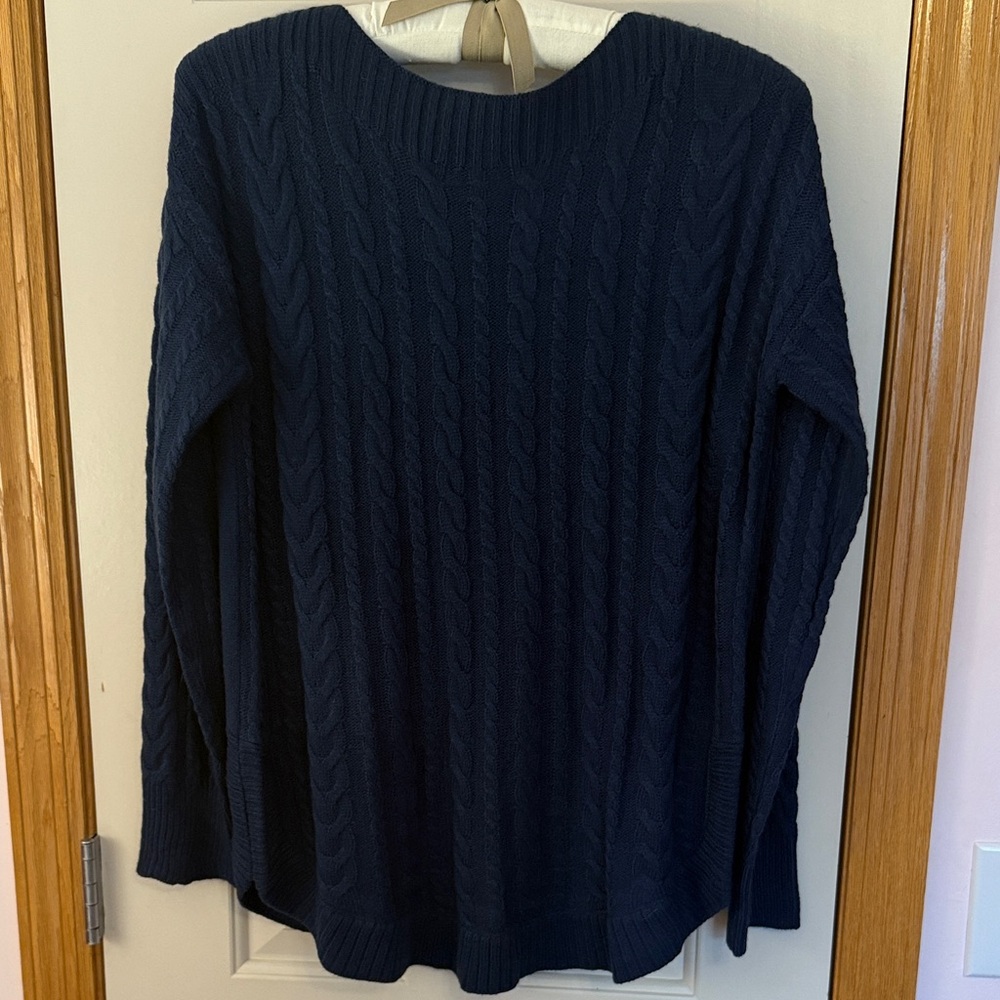 Lee Navy Cable Knit Sweater (Medium)